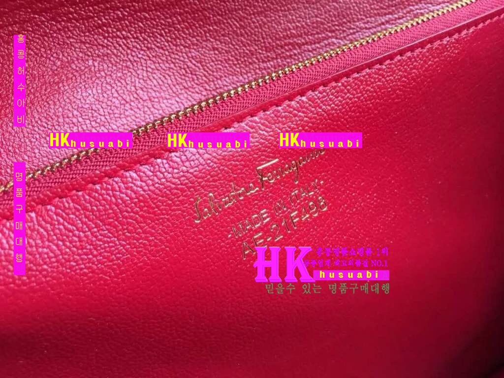 �ڹ̷��ޡ� NEW ��󰡸� ������ ũ�ν��� PE170504-28