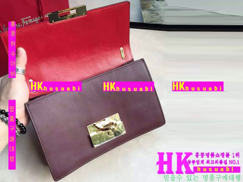 �ڹ̷��ޡ� NEW ��󰡸� ������ ũ�ν��� PE170504-27