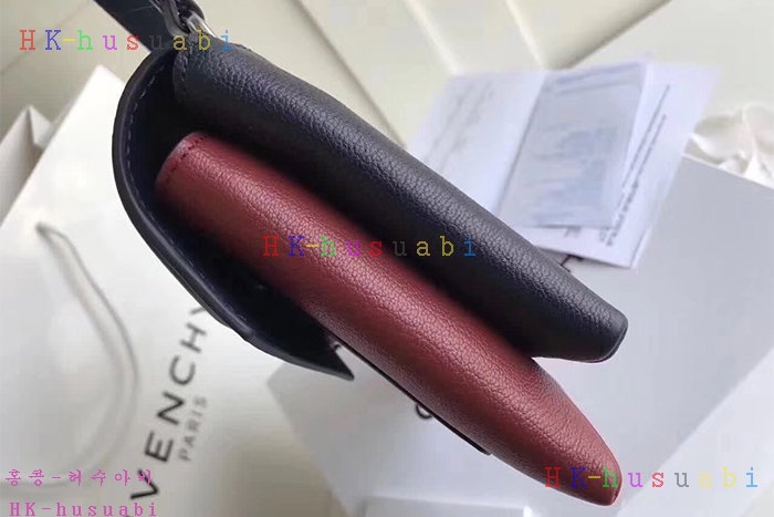  2017F/W �Ż� ����� ������ ũ�ν� �� GV779922-3