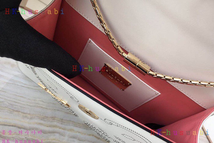 �ڹ̷��ޡ� �Ұ��� ������� ����Ʈ�� B B258850-2