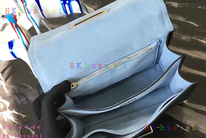 �ڹ̷��ޡ� ����� ī�̿� ����� PR 1BD095 