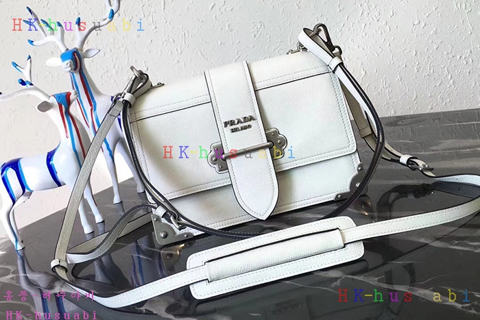 �ڹ̷��ޡ� ����� ī�̿� ����� PR 1BD095 -4