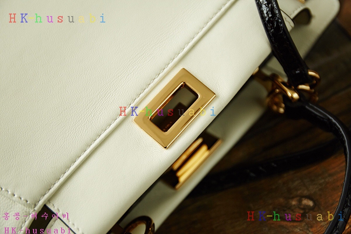 �ڹ̷��ޡ���� ��ī�ι� �Ż�   F0068