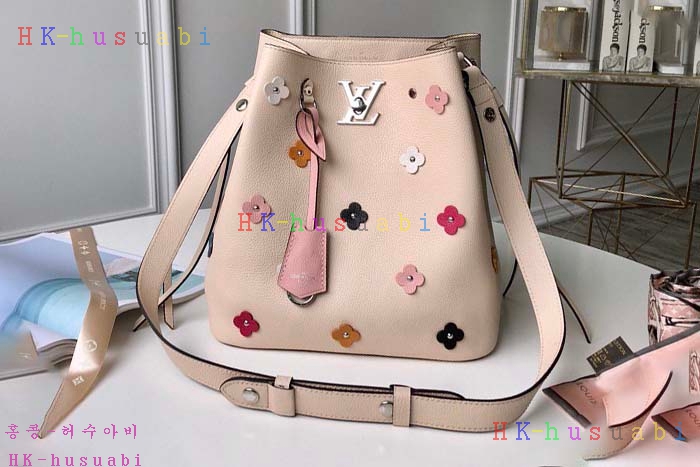 �ڹ̷��ޡڷ��̺���  ���� ��Ŷ�� M53081