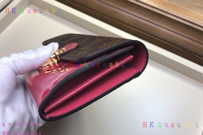 �ڹ̷��ޡ� ���̺��� ü����� ���� M61719-3