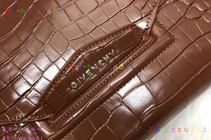 �ڹ̷��ޡ� ����� ��Ƽ���� Ŭ��ġ GV 28622-4