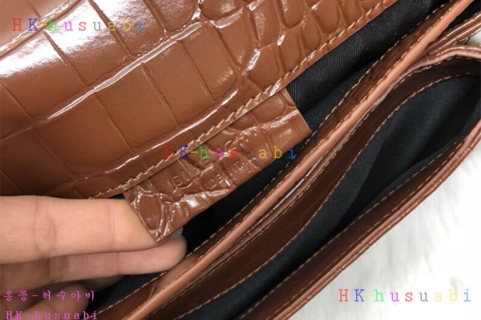 �ڹ̷��ޡ� ����� ��Ƽ���� Ŭ��ġ GV 28622-4