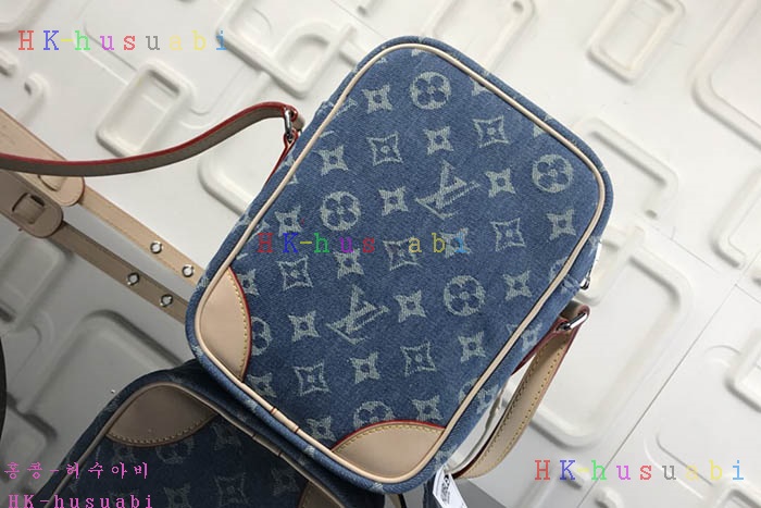 �ڹ̷��ޡ� ���̺��� �Ƹ����� ũ�ν��� LV M45236A-2