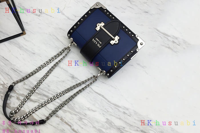 �ڹ̷��ޡ� ����� ī�̿��� PR 1BD045