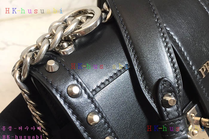 �ڹ̷��ޡ� ����� ī�̿��� PR 1BD045-6