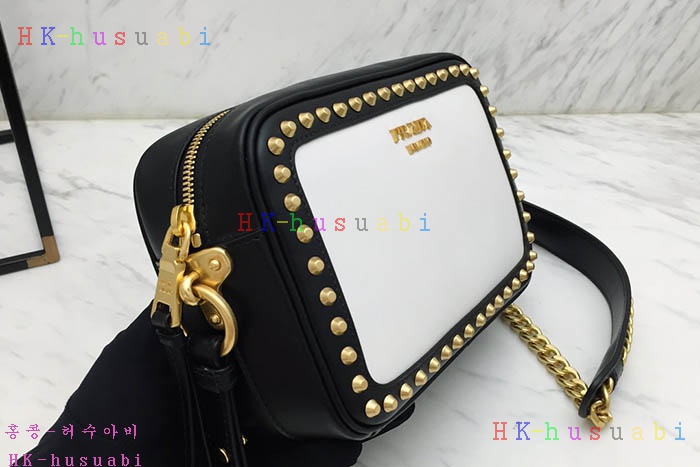 �ڹ̷��ޡ� ����� ���� ü�� ī�޶�� PR 1BH103-3