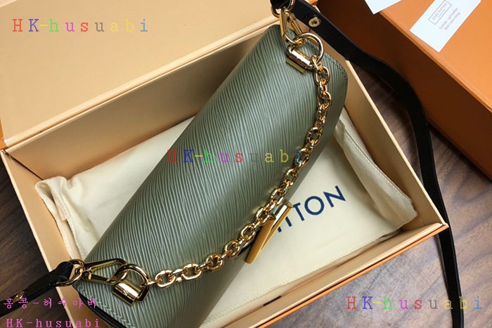 �ڹ̷��ޡ� ���̺��� Ʈ����Ʈ MM  LV M53597