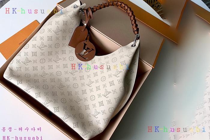 �ڹ̷��ޡ� ���̺��� ī�� ȣ���� M53188