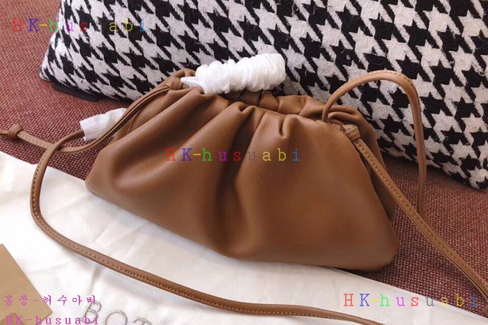 �ڹ̷��ޡ� ���װ�����Ÿ ���� ī�� �Ŀ�ġ  BV 585852-5